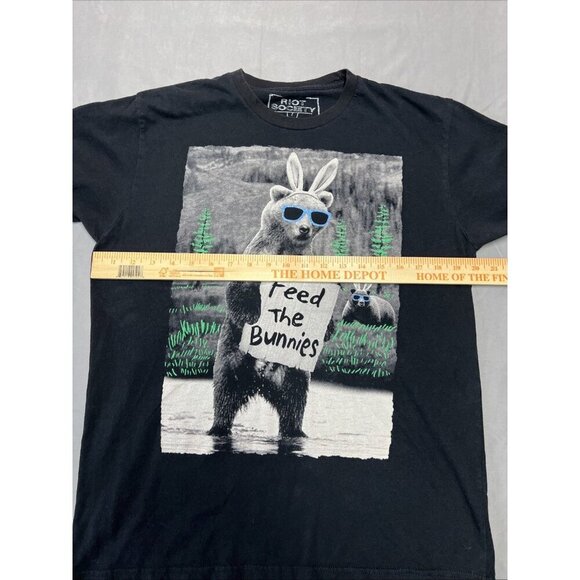Riot Society 100% cotton Feed The Bunnies Graphic Tee Black Men's Size Medium - Picture 9 of 10